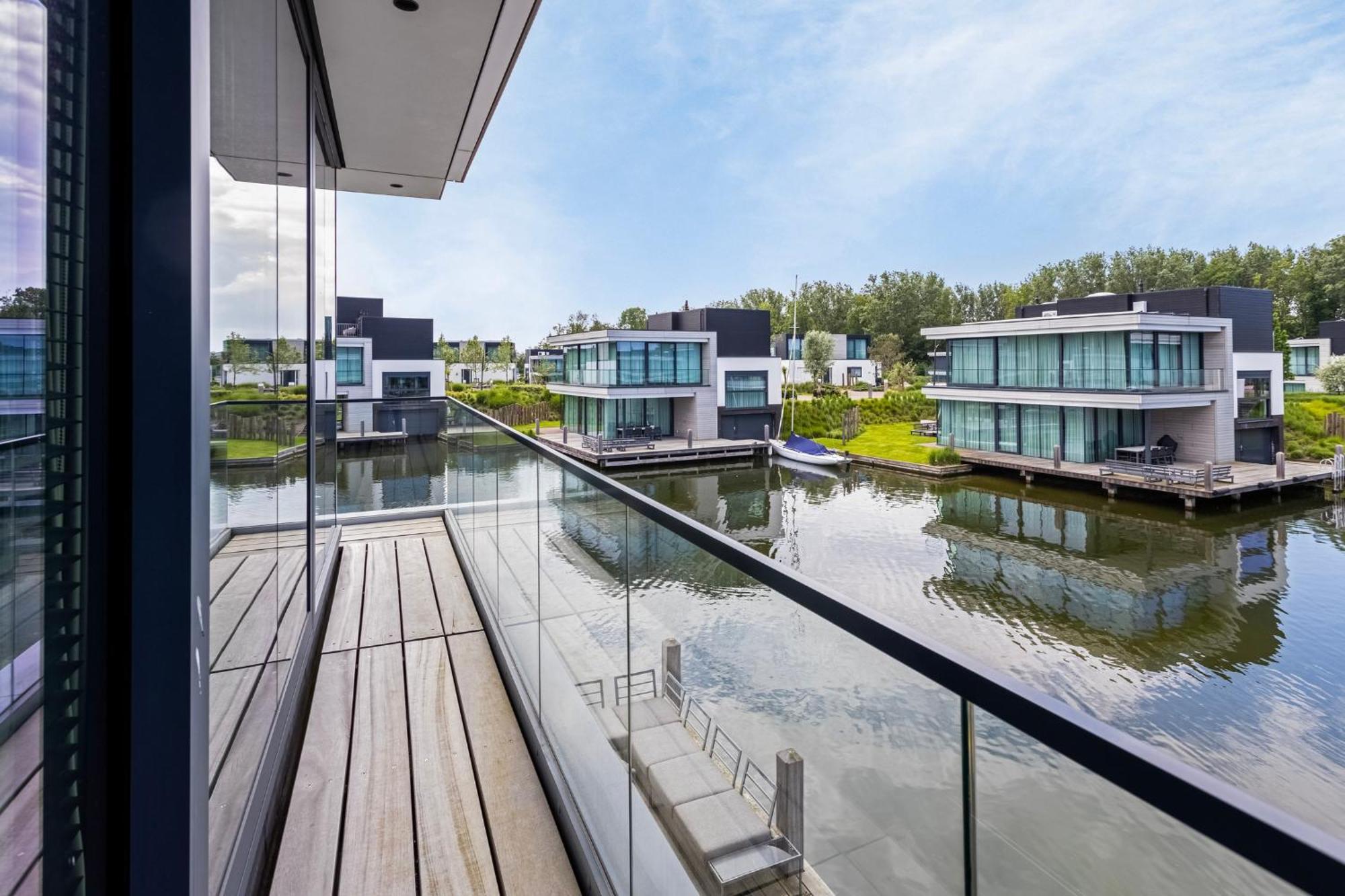 Lake House With Dock At Lake Veere, Zeeland Arnemuiden Exteriér fotografie